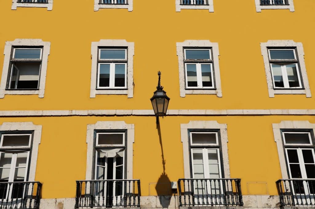 How Does a Title Company Work in Florida